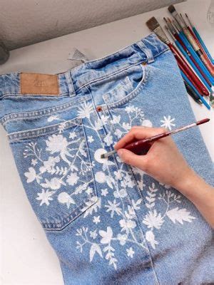 Can you use acrylic paint on clothes? Exploring the possibilities and limitations